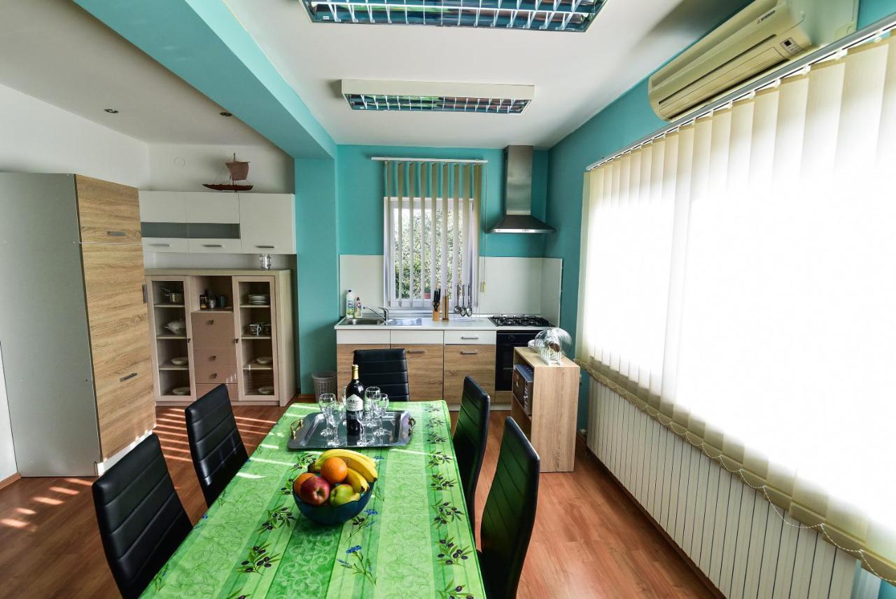L&l Apartament *