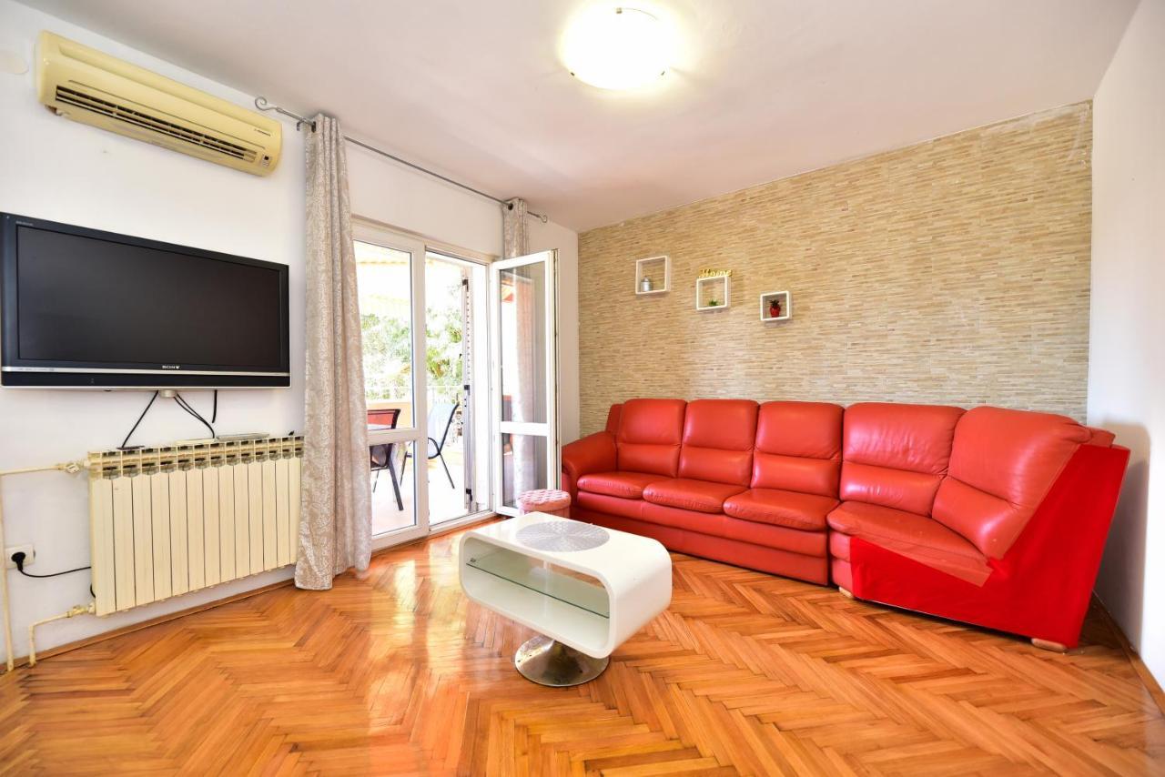 L&l Apartament *